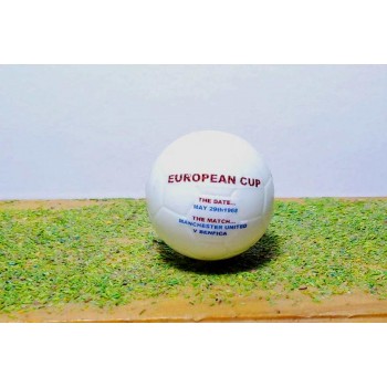 Subbuteo Andrew Table Soccer European Cup Final 1968 official ball Manchester United Benfica